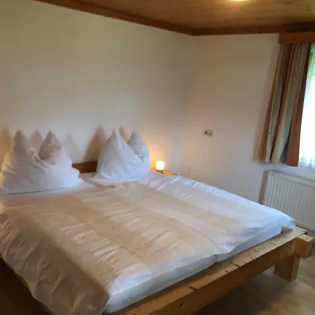 Schöne Gartenwohnung Mit Blick Ins Grüne