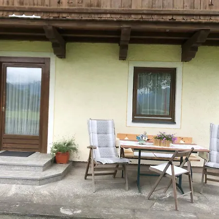 Schöne Gartenwohnung Mit Blick Ins Grüne *