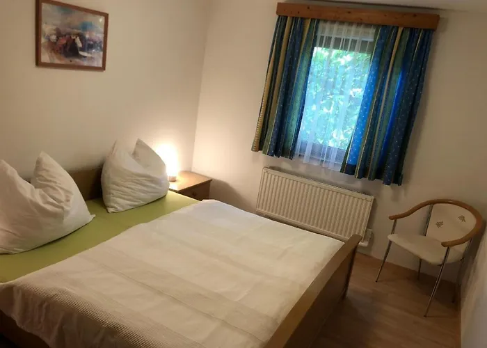 Schöne Gartenwohnung Mit Blick Ins Grüne Apartamento